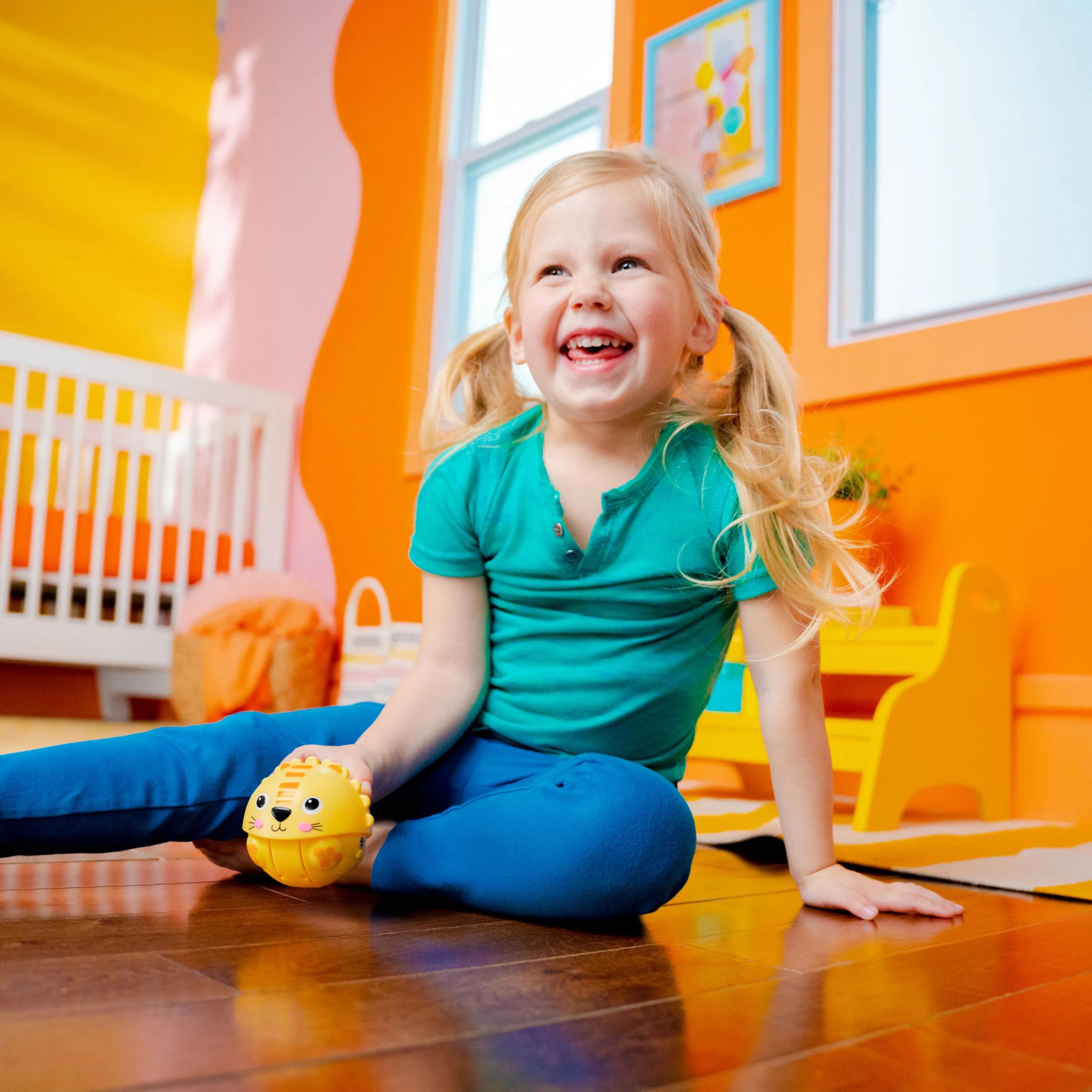 Giggables Roll & Chase Toy