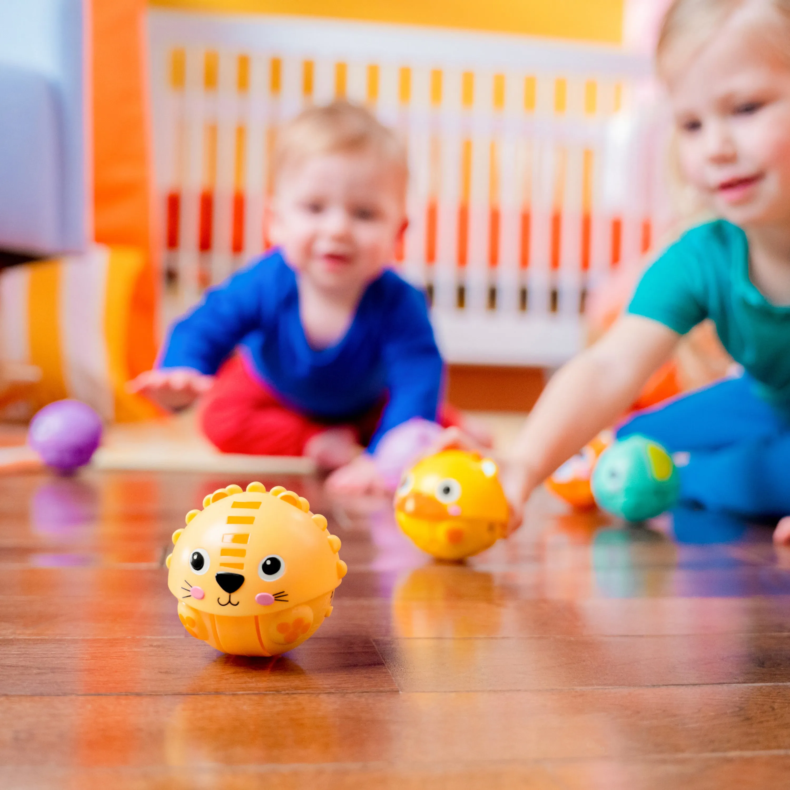 Giggables Roll & Chase Toy
