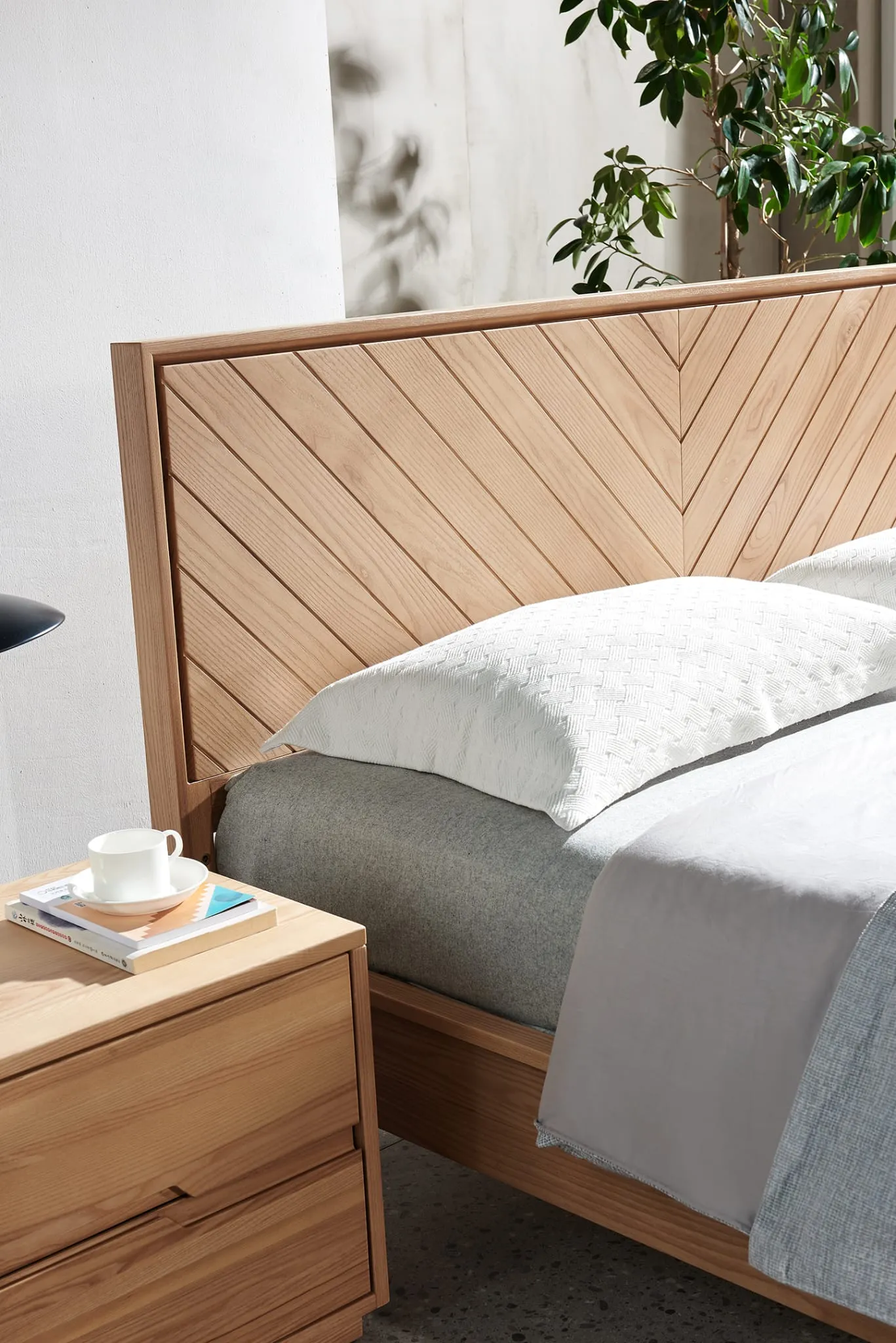 Mayfair Ash Bed